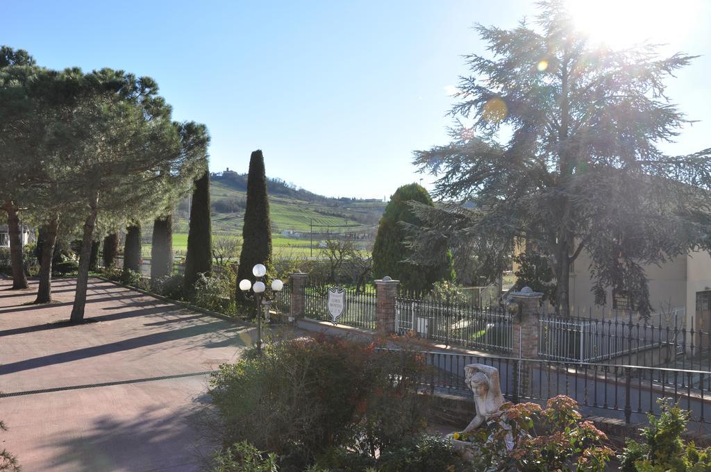 Agriturismo Corte Montini Vila Santa Giuletta Exterior foto