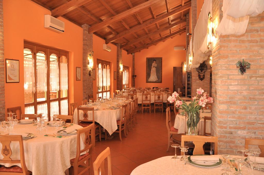 Agriturismo Corte Montini Vila Santa Giuletta Exterior foto